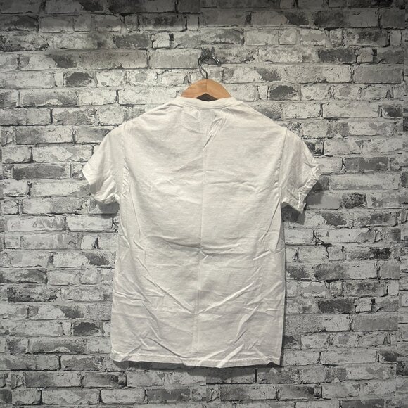 EUC Gildan "Black Hawk Fan" White T-Shirt Red Font Chicago Blackhawks Size Small - Picture 6 of 8